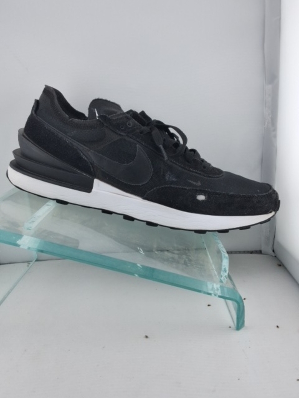 Nike Men's Waffel Ones Black and White Low-Profile Sneaker